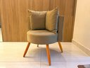 Ver imagem 6 de Kit 2 Poltronas Decorativas Isah – Acabamento Fino e Confortável - Capuccino