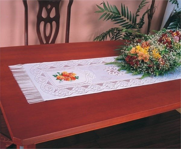 Caminho de Mesa Rendado Estampa Pimentas 1,50m X 40cm [branco]