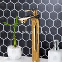 Ver imagem 2 de Torneira para banheiro Misturador Monocomando Alta Caeté Pingoo.casa - Dourado