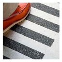 Ver imagem 3 de Fita Antiderrapante Preta Autoadesiva para Escadas Pisos 50mm X 20 Metros