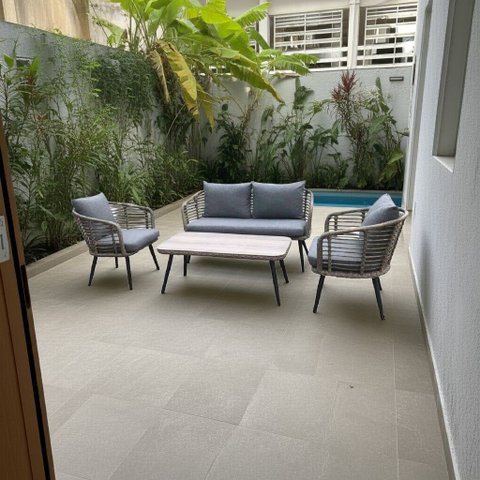 Conjunto de Àrea Externa Capri com 1 Sofá, 2 Poltronas 1 Mesa - Cinza