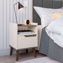 Ver imagem 1 de Mesa de Cabeceira Pés Palito Gabriela com Gaveta e Nicho:off White