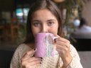 Ver imagem 2 de Caneca Ecf Dia da Mulher - Sou Livre Sou Linda Porcelana Branca 325ml