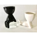 Ver imagem 1 de Vaso Cerâmica Preta Estilo Sentado e Vaso Cerâmica Branco Estilo Deitado com Planta Decor