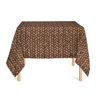 Toalha de Mesa Quadrada em Tecido Jacquard Estampado Palha Entrelaçada Marrom 2,20m X 2,20m - 2