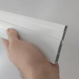 Moldura Roda Pé Rodapé Branco Pvc 7 Cm - 10 Metros - 5