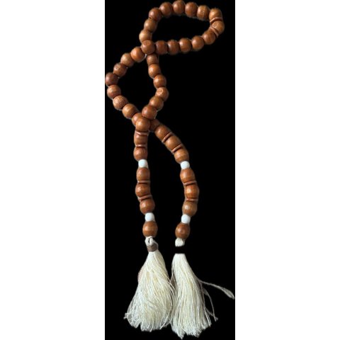 Colar de Mesa Decorativo Madeira Médio 130cm Rústico com Tassel e Argolas Marron