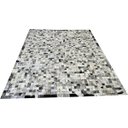Ver imagem 1 de Tapete De Couro Preto Branco Salino 2,00x2,50 C/b pç 5x5cm