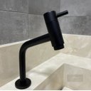 Ver imagem 1 de Torneira Bica Baixa Metal Preto Fosco Banheiro Lavabo 1060