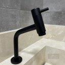 Ver imagem 1 de Torneira Bica Baixa Metal Preto Fosco Banheiro Lavabo 1060