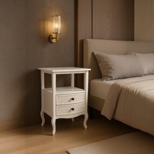 Mesa de Cabeceira Duas Gavetas Clássica com Telinha