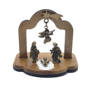 Presépio de Madeira com Arco Oval