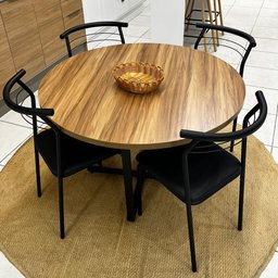 Mesa Jantar Redonda 110cm com 4 Cadeiras em Aço 84,5cm Cor:nogal e Preto - 2