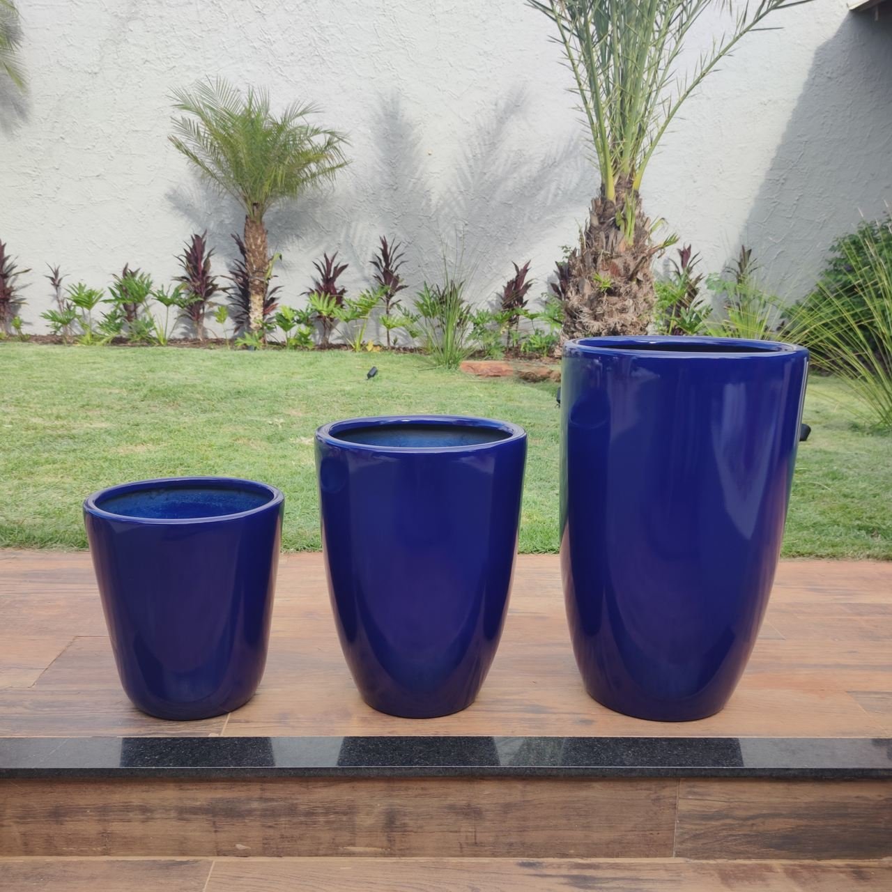 Trio de Vasos Azul Fibra de Vidro Estilo Vietnamita 37, 48, 63cm - 1