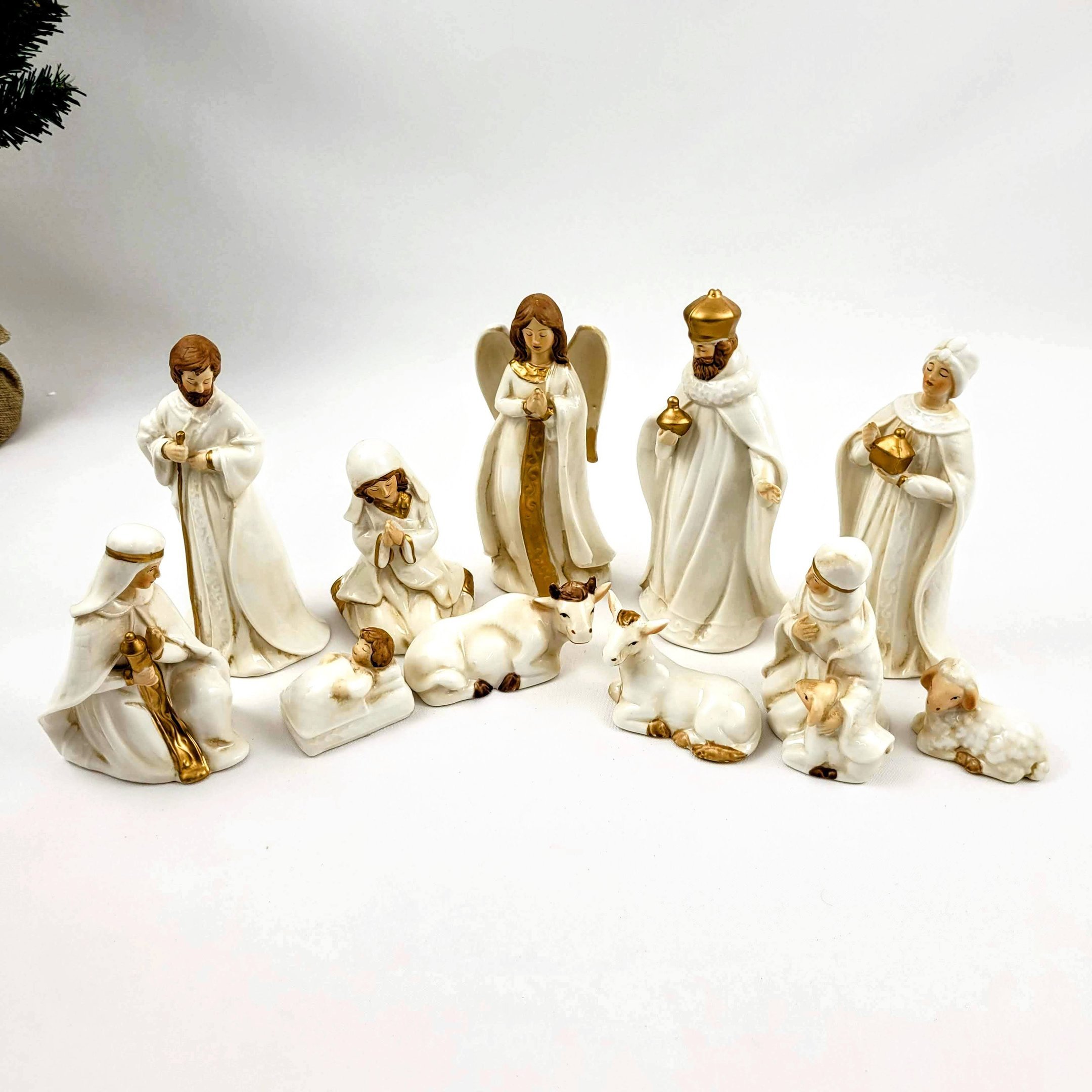 Presépio De Porcelana Branco E Dourado Natal 11pc - 3