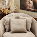 Ver imagem 5 de Poltrona Ayla Giratória Redonda Veludo Bege com 3 Almofadas Larbelle