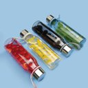 Ver imagem 2 de Garrafa Modern Com Alça 570 Mililitros