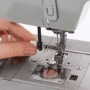 Ver imagem 5 de Máquina de costura Singer Facilita Pro 4423 cinza 220V