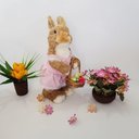 Ver imagem 3 de Coelha em Palha Natural com Vestido Rosa 37cm