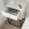 Mesa de Cabeceira Industrial Pé de Aço 1 Gaveta Corrediça Telescópica 1 Nicho - Off White/pé Preto - 9