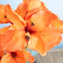 Ver imagem 3 de Arranjos de Flores Artificiais Amarílis Laranja no Vaso Transparente | Linha Permanente Formosinha