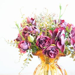 Arranjo de Rosas Marsala Artificiais no Vaso Trouxinha Âmbar | Linha Permanente Formosinha - 2