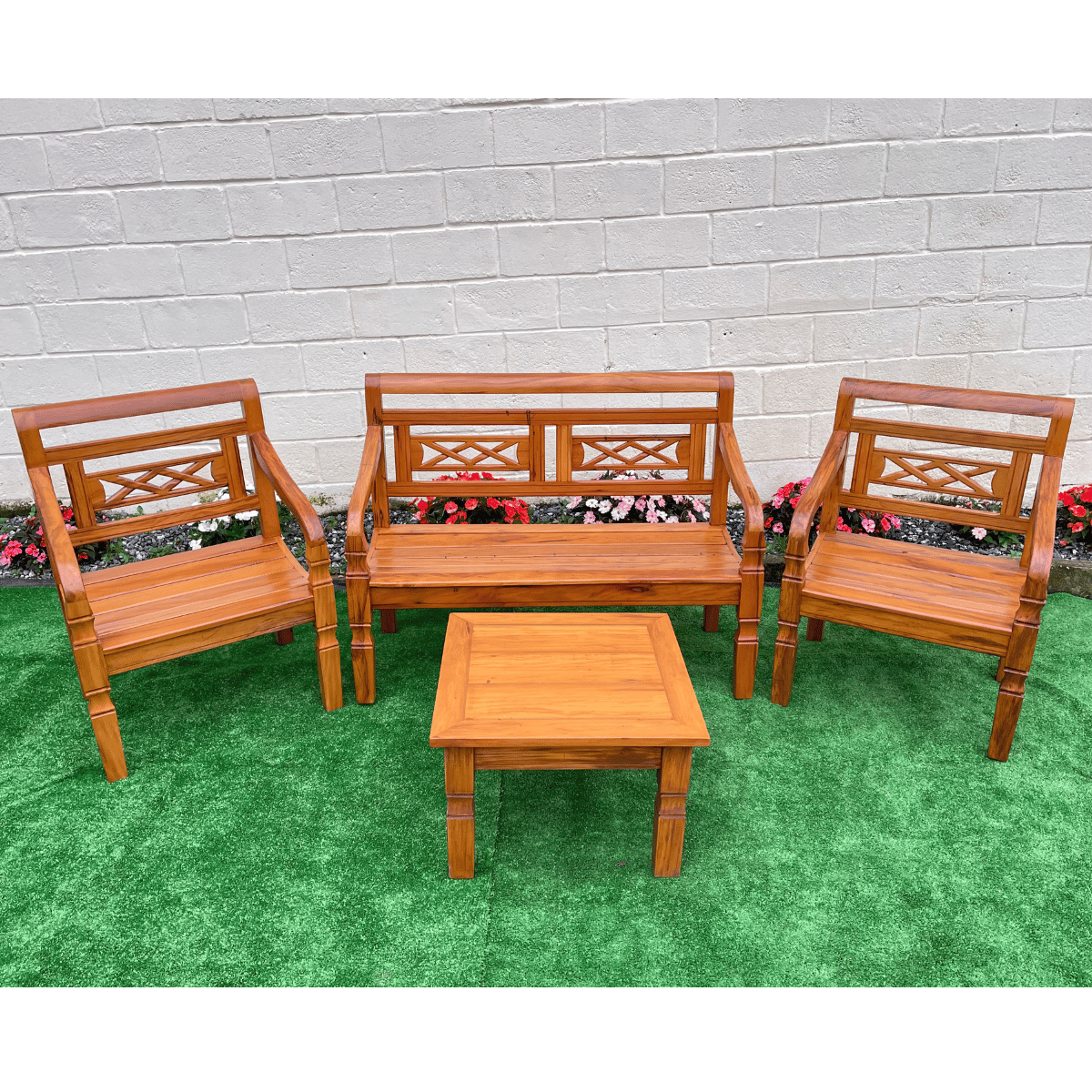 Ver imagem 2 de Kit Jogo de Banco 4 Lugares Com Mesa de Centro Madeira de Demolição Modelo X Sudeste Rústico