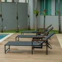 Ver mais imagens de Espreguiçadeira Preta para Piscina Amélia em Aluminio e Tela Sling Braço de Madeira