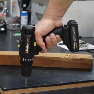 Parafusadeira Furadeira a Bateria Carbon 21v sem Fio C/acessorios 35 Pç Titanium