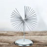 Escultura Enfeite de Ferro Prateado Decorativo para Mesa - 5