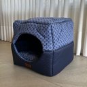 Ver imagem 3 de Cama para Cachorro Toca Quadrada em Corino + Poliéster Azul Lv Média (m) 40 X 40 X 40 Cm