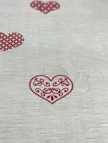 Toalha de Mesa Impermeável Portuguesa Lovely Hearts - 1.40x2.00M - 3