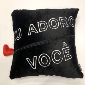 Almofada Quadrada Com Ziper Adoro Amar Você