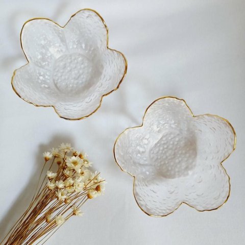 Bowl Tijela de Vidro em Flor Martelado com Bordas Douradas
