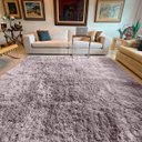 Ver imagem 1 de Tapete Felpudo Sala Quarto e Escritório Antiderrapante Fofo Casa Dona 140x200cm Cinza