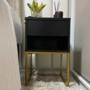 Ver mais imagens de Mesa de Cabeceira Industrial Pé de Aço 1 Gaveta Corrediça Telescópica 1 Nicho - Preto/pé Dourado