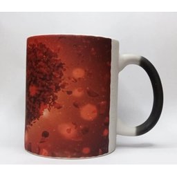 CANECA DE CERÂMICA RESINADA MÁGICA COM GLITTER PRETA (CORAÇÃO) - 3