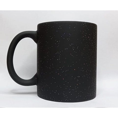 CANECA DE CERÂMICA RESINADA MÁGICA COM GLITTER PRETA (CORAÇÃO)