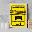 Ver imagem 2 de Quadro Para Porta Gamer Trabalhando 45x34cm:Madeira branca