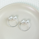 Ver imagem 1 de Kit 10 Pçs Anel para Guardanapo 10 Lugares Pérola Dupla Grande 4x3cm Argola: Prata