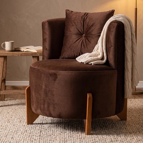 Poltrona Orgânica Curva Luna Veludo Marrom - Montanaris Decor