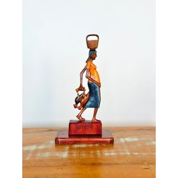 Escultura Mulher da Galinha - Mestre Carlos B - Sertânia - Decoração Madeira - 1