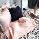 Ver imagem 2 de Jogo De Cama Casal Comum 7 Peças Paris Com Almofada Pelos