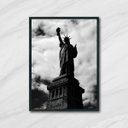 Ver imagem 1 de Quadro Decorativo Estátua da Liberdade Preto e Branca