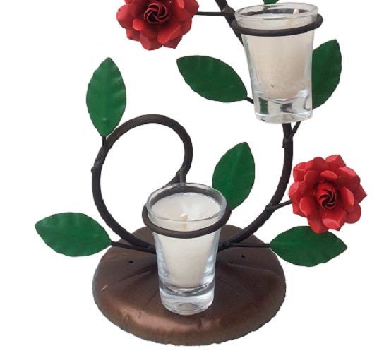 Castiçal de Vela Decorativo Rústico em Ferro para Sala com Flores e Folhas - Vermelho Claro - 4