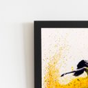 Ver imagem 2 de Mulher Vestido Amarelo Arte Quadro Moldura Preta 60x40cm