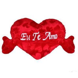 Almofada Pelúcia Coração com Braço Eu Te Amo 54 X 25 Cm - 1