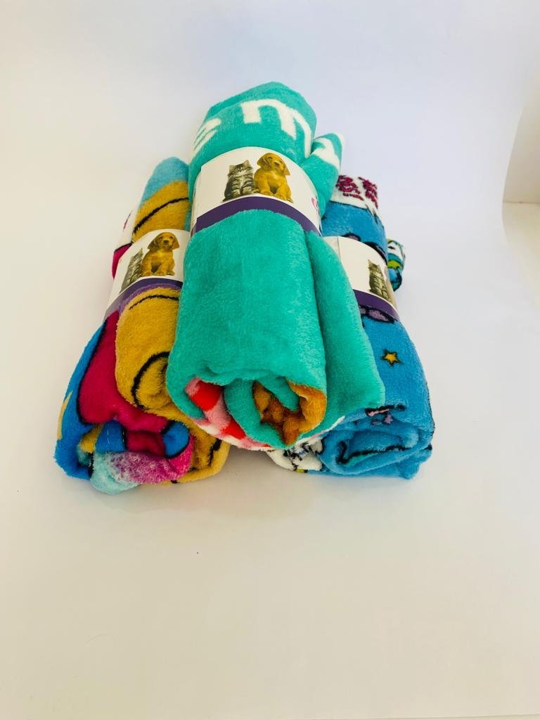 Manta Microfibra Pet Cobertor Estampado ou Cor Lisa - Cachorro e Gato 93x93 cm