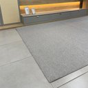 Ver imagem 2 de Tapete Trellas Sérvia Linho Luxo Retangular Antiderrapante Cinza Ideal para Sala e Quarto, Confortáv