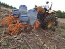 Ver imagem 2 de Plantadeira 2 Linhas Engate Nos 3 Pontos do Trator.